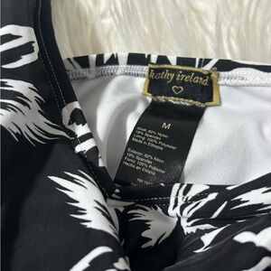 Kathy Ireland Monochrome Floral Patterned Dress